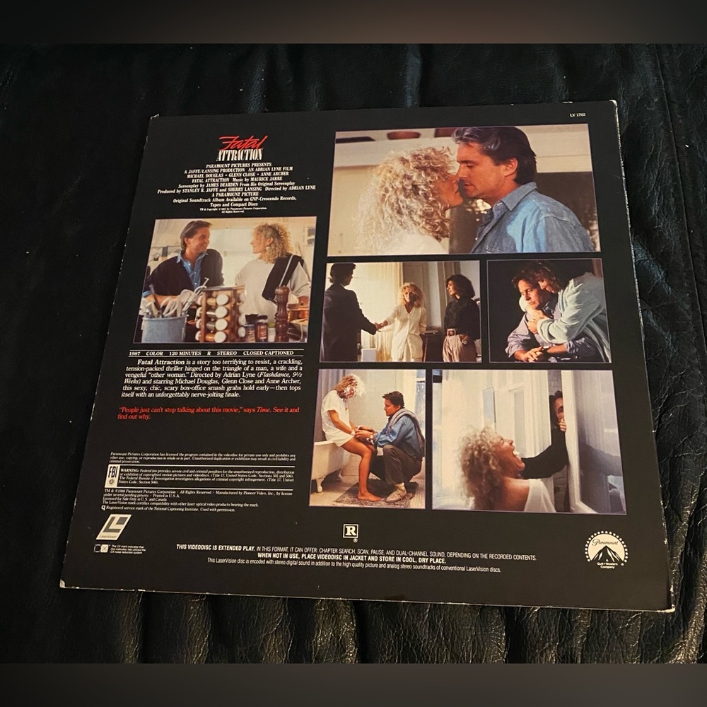 Fatal Attraction 1988 Laserdisc Paramount Pictures featuring Michael Douglas - Picture 2 of 9